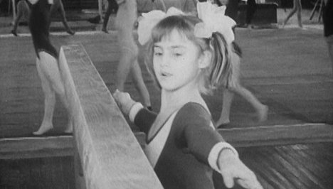 Nadia Comăneci - Nadia Comaneciová, gymnastka a diktátor - Z filmu