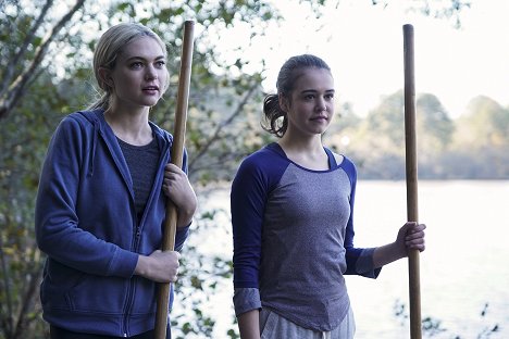 Jenny Boyd, Kaylee Bryant - Legacies - There's a World Where Your Dreams Came True - Photos