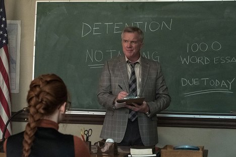 Anthony Michael Hall - Riverdale - Chapter Thirty-Nine: The Midnight Club - Photos