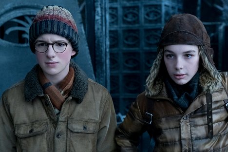 Louis Hynes, Dylan Kingwell - A Series of Unfortunate Events - Slippery Slope: Part 2 - Kuvat elokuvasta