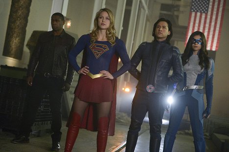 David Harewood, Melissa Benoist, Jesse Rath, Nicole Maines - Supergirl - What's So Funny About Truth, Justice, and the American Way? - Photos
