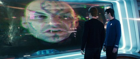 Eric Bana, Zachary Quinto - Star Trek - De la película