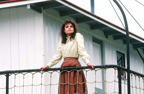 Sigrid Thornton - All the Rivers Run - Film