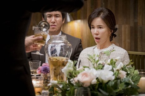 Soo-hyun Han, Ye-jin Lim - Eojjeoda kyeolhun - Van film