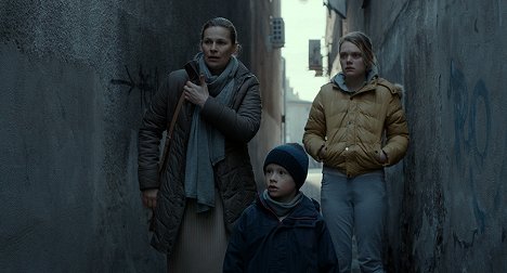 Agnieszka Warchulska, Dawid Rostkowski, Sandra Drzymalska - Powrót - De la película
