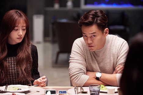 Ha-yoon Song, Seo-jin Lee - Wanbyeokhan tain - Film