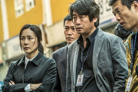 Jeong-hee Moon, Yun-seok Kim - Dark Figure of Crime - Photos