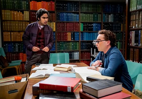 Kunal Nayyar, Johnny Galecki - The Big Bang Theory - The Citation Negation - Photos