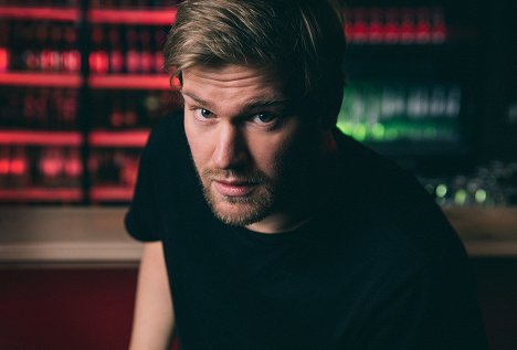 Shahak Shapira - Shapira Shapira - Promo