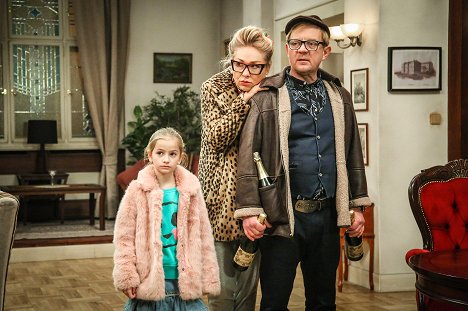 Kateřina Kaira Hrachovcová, Petr Čtvrtníček - Krejzovi - Každý svého štěstí strůjcem - Z filmu