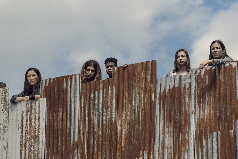 Eleanor Matsuura, Nadia Hilker, Angel Theory, Katelyn Nacon, Alanna Masterson - The Walking Dead - Damit leben - Filmfotos