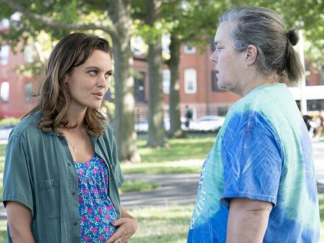Frankie Shaw, Rosie O'Donnell - SMILF - Single Mom in Love Forever - Photos