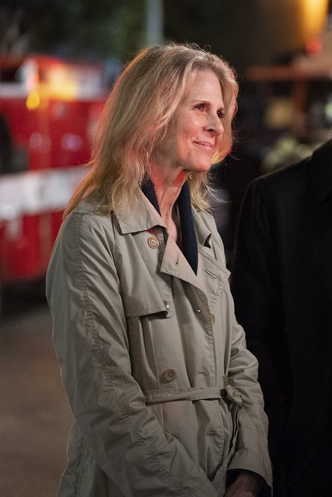 Lindsay Wagner - Grey's Anatomy - We Didn't Start the Fire - Photos