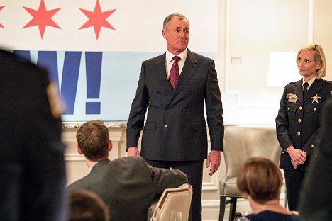 John C. McGinley, Anne Heche - Chicago P.D. - Trust - Photos