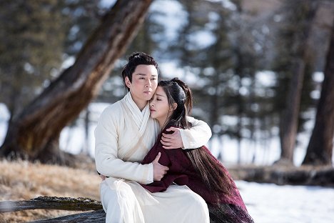 Ethan Li, Maggie Chen - The Heaven Sword and the Dragon Sabre - Filmfotos