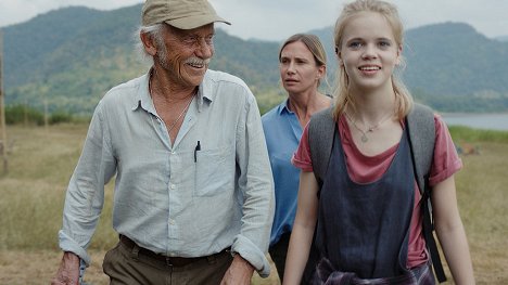 Tilo Prückner, Nadeshda Brennicke, Maria Matschke - Fluss des Lebens - Kwai - Familienbande - Filmfotos