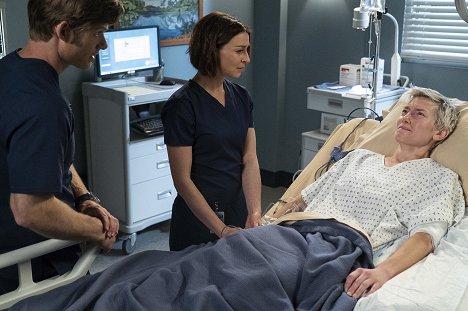 Chris Carmack, Caterina Scorsone, Arielle Hader - Grey's Anatomy - Add It Up - Photos