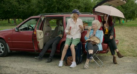 Marthe Keller, Fionnula Flanagan, Monia Chokri - On ment toujours à ceux qu'on aime - Filmfotos