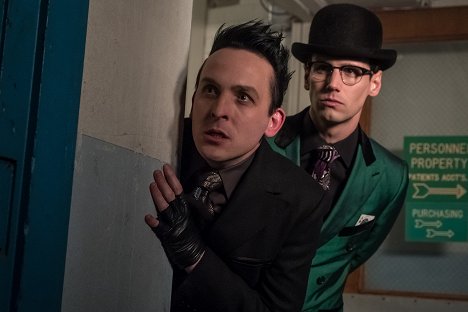 Robin Lord Taylor, Cory Michael Smith - Gotham - Já jsem Bane - Z filmu