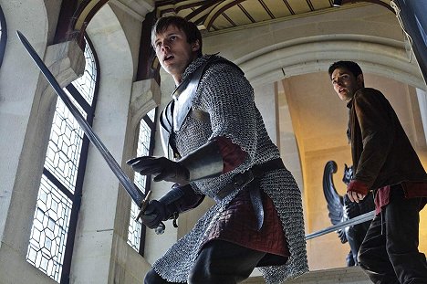 Bradley James, Colin Morgan - Merlin – Die neuen Abenteuer - Die Tränen des Königs (2) - Filmfotos