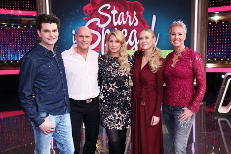 Lutz van der Horst, Thorsten Legat, Giulia Siegel, Jenny Elvers-Elbertzhagen, Sonja Zietlow - Stars im Spiegel - Sag mir, wie ich bin! - Promokuvat