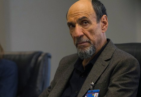 F. Murray Abraham - Ve jménu vlasti - Plecháč zlikvidován - Z filmu