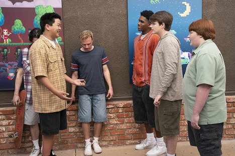 Hudson Yang, Prophet Bolden, Evan Hannemann, Trevor Larcom - Bienvenue chez les Huang - Vivement la retraite ! - Film