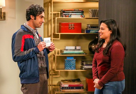 Kunal Nayyar, Rati Gupta - The Big Bang Theory - Der Fortpflanzungs-Vorschlag - Filmfotos