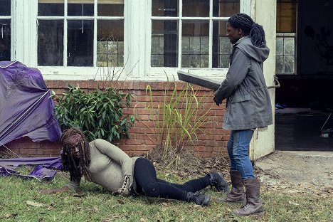 Danai Gurira, Rutina Wesley - Los muertos - Cicatrices - De la película