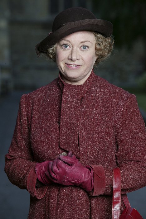 Elaine Paige - Agatha Christie's Marple - A Murder Is Announced - Promo