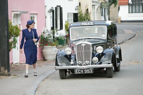 Keeley Hawes - Agatha Christie's Marple - Se anuncia un asesinato - De la película