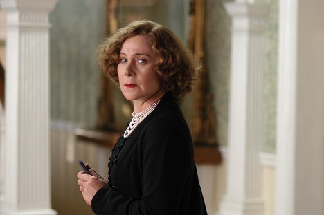 Zoë Wanamaker - Agatha Christie's Marple - Kuolema ilmoittaa lehdessä - Kuvat elokuvasta
