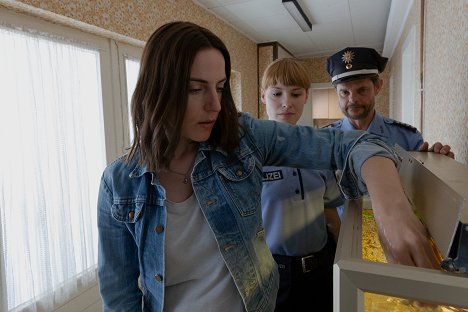 Antje Traue, Victoria Schulz, Lars Rudolph - Dead End - Ich war's nicht - De la película