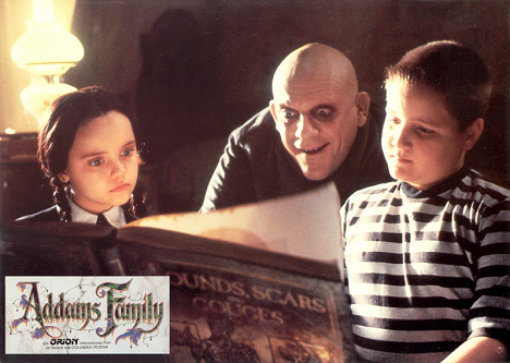 Christina Ricci, Christopher Lloyd, Jimmy Workman - Rodzina Addamsów - Lobby karty