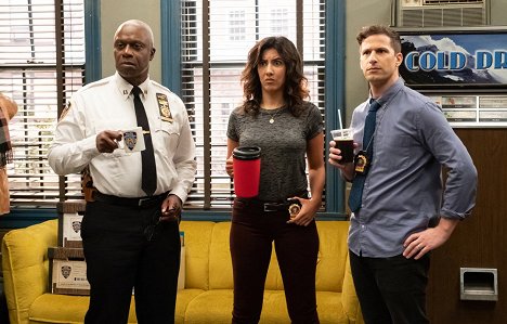 Andre Braugher, Stephanie Beatriz, Andy Samberg - Brooklyn Nine-Nine - The Honeypot - Photos