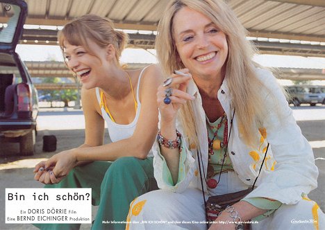 Heike Makatsch, Gisela Schneeberger - Bin ich schön? - Lobby Cards