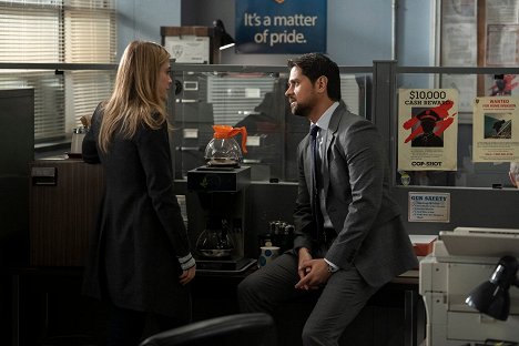 Melissa Roxburgh, J.R. Ramirez - Manifest - Upgrade - Z filmu