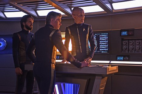 Shazad Latif, Anson Mount, Doug Jones - Star Trek: Discovery - Der Zeitsturm - Filmfotos