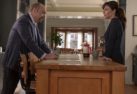 Paul Giamatti, Maggie Siff - Billions - Chucky Rhoades's Greatest Game - Photos