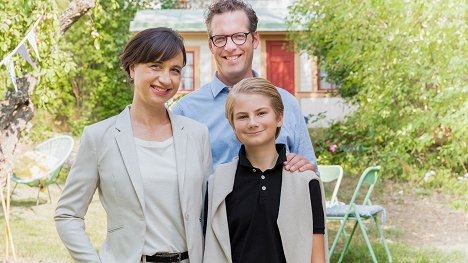 Petra Mede, Niklas Engdahl, Jacob Lundqvist - Die Patchworkfamilie - Säsong 3 - Werbefoto