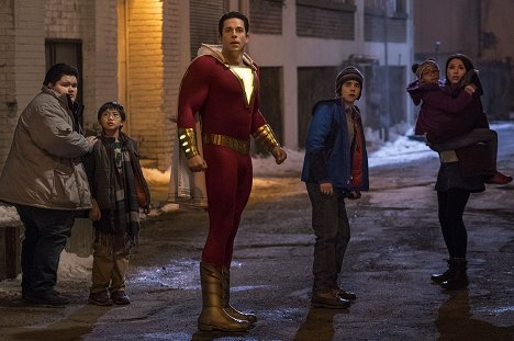 Jovan Armand, Ian Chen, Zachary Levi, Jack Dylan Grazer, Faithe Herman, Grace Caroline Currey - Shazam! - Z filmu