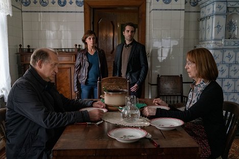 Peter-Heinrich Brix, Julia Brendler, Oliver Wnuk, Marlen Diekhoff - Nord Nord Mord - Sievers und die Tote im Strandkorb - Filmfotos