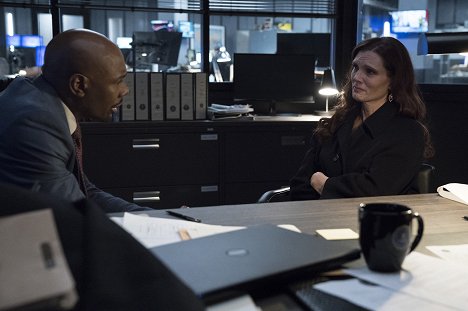 Morris Chestnut, Kaili Vernoff - The Enemy Within - The Ambassador's Wife - Photos