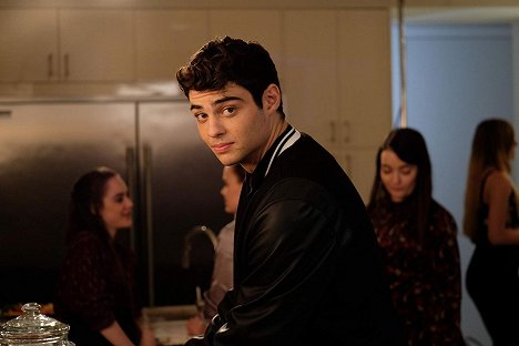 Noah Centineo - The Perfect Date - Filmfotos
