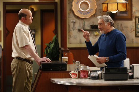 David Koechner, Judd Hirsch - Superior Donuts - Secrets and Spies - Photos