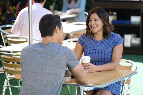 Gina Rodriguez - Jane the Virgin - Chapter Sixty - Photos