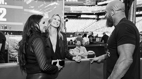 Stephanie McMahon, Stacy Keibler, Paul Levesque - WrestleMania 35 - Dreharbeiten