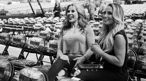 Mickie James, Trish Stratus - WrestleMania 35 - Forgatási fotók