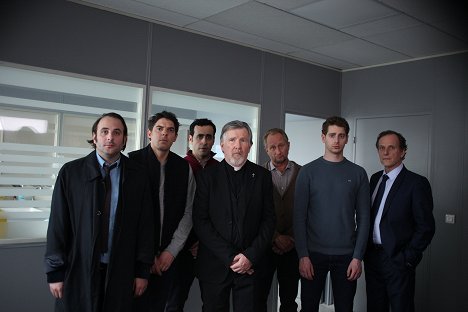 Vincent Macaigne, Damien Bonnard, Jonathan Cohen, Richard Fréchette, Benoît Poelvoorde, Pablo Pauly, Charles Berling
