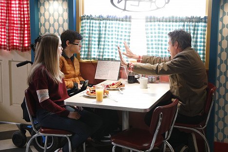 Kyla Kenedy, Micah Fowler, John Ross Bowie - Speechless - ON THE R-O-- ROAD A-G-- AGAIN - Photos